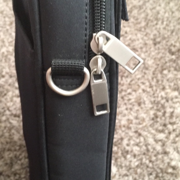 Higher Ground Unisex Black Laptop Shuttle Case - Picture 3 of 8